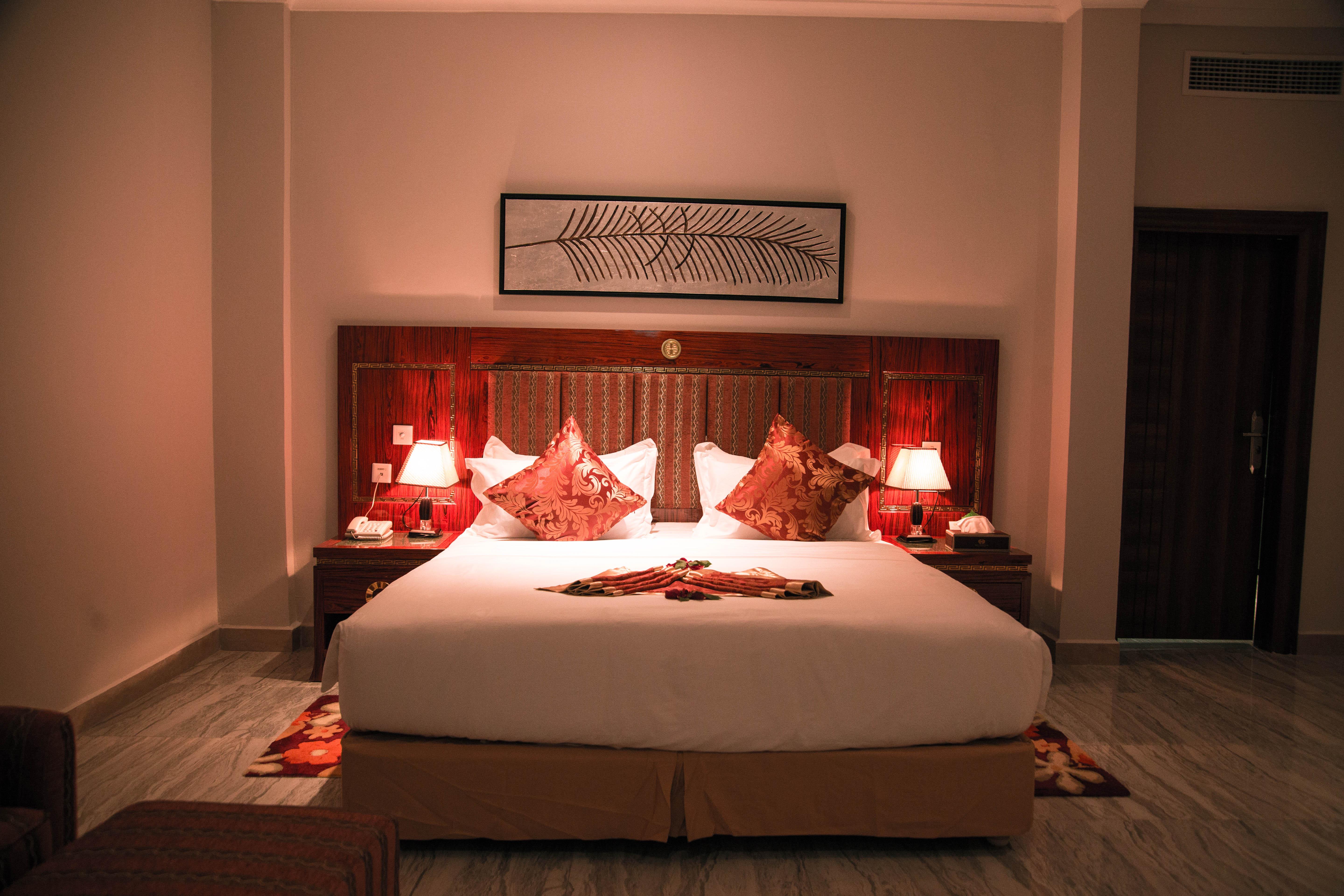 Tiffany Diamond Hotels Ltd - Makunganya Dar es Salaam Exteriör bild