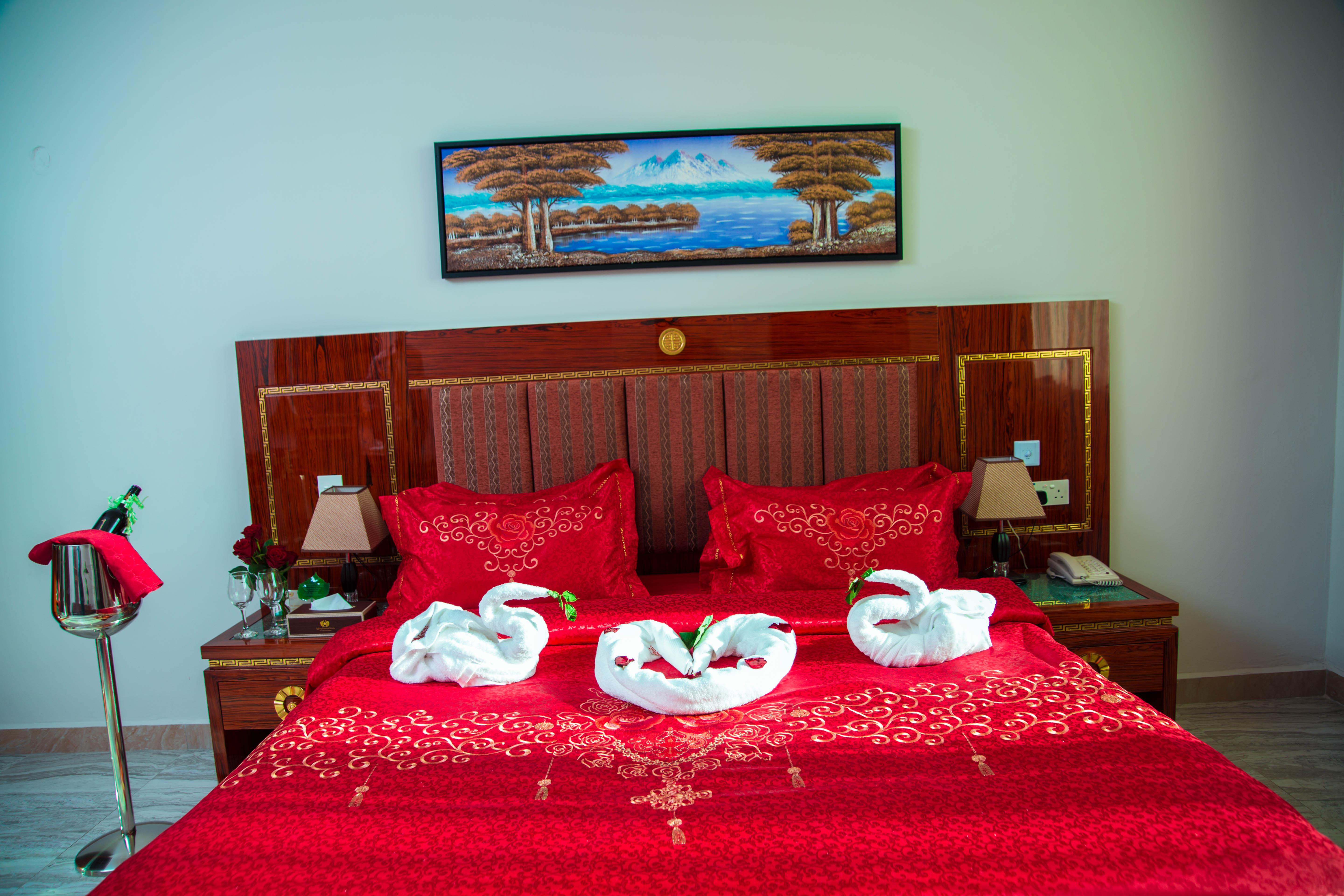 Tiffany Diamond Hotels Ltd - Makunganya Dar es Salaam Exteriör bild