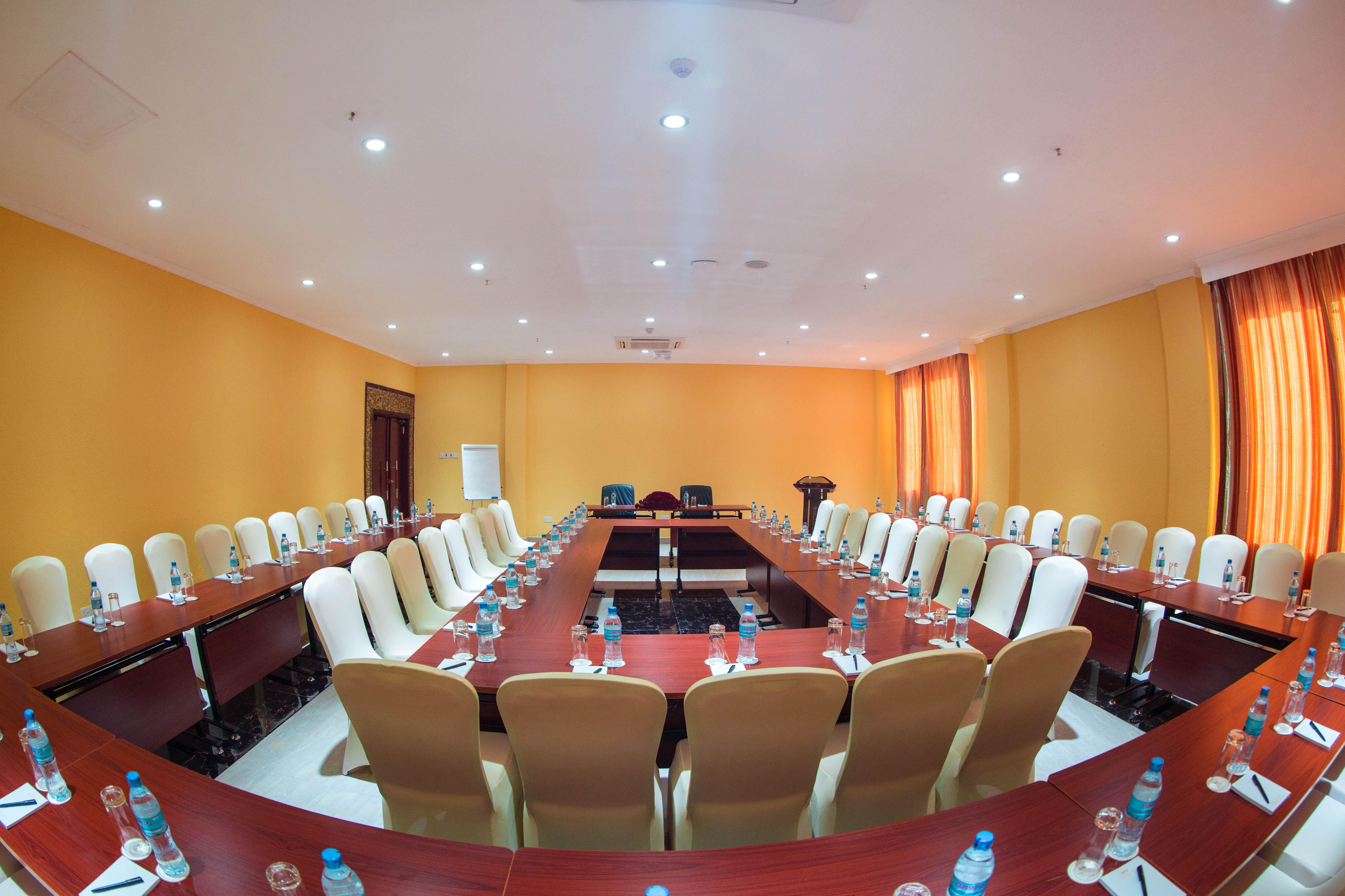 Tiffany Diamond Hotels Ltd - Makunganya Dar es Salaam Exteriör bild