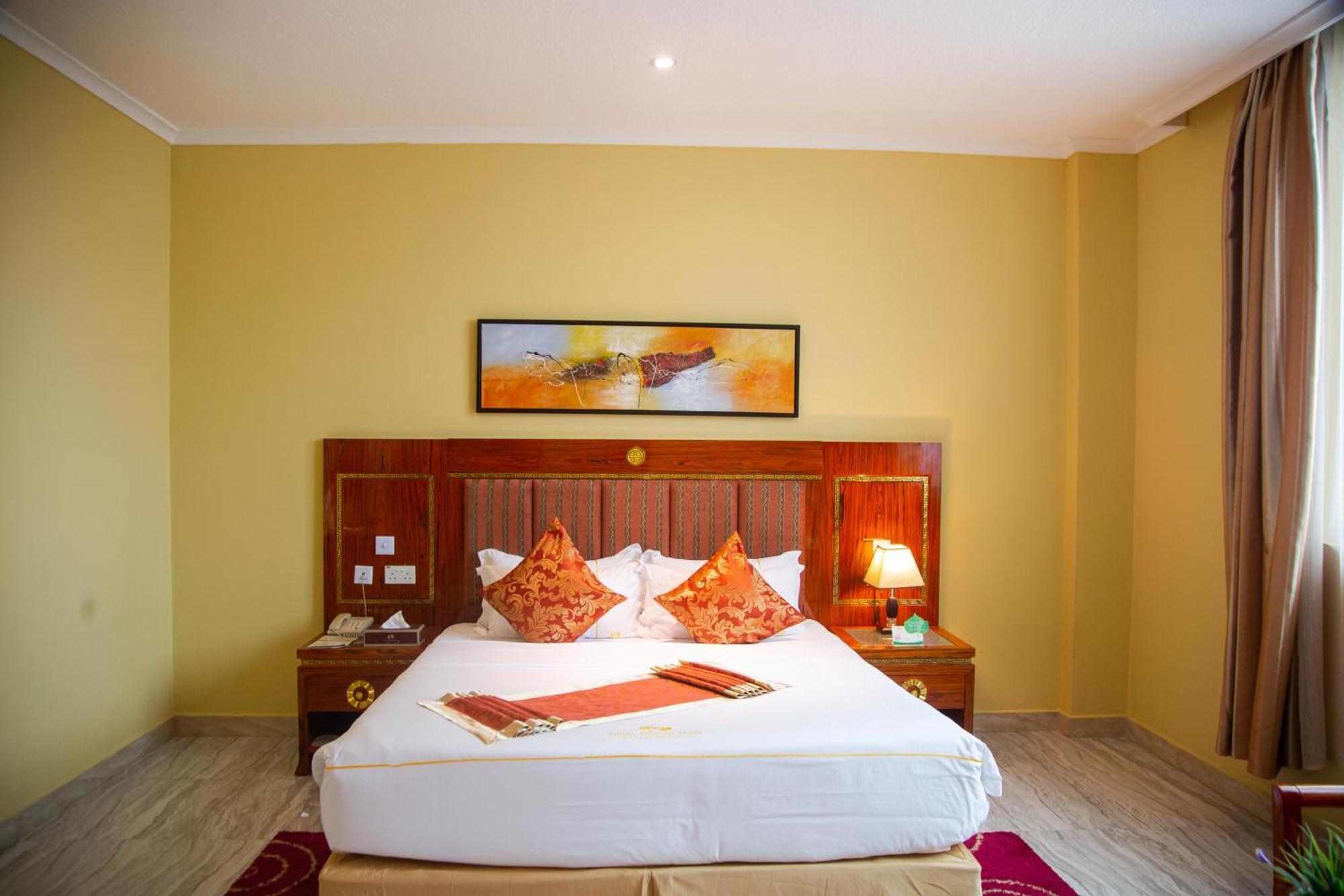 Tiffany Diamond Hotels Ltd - Makunganya Dar es Salaam Exteriör bild