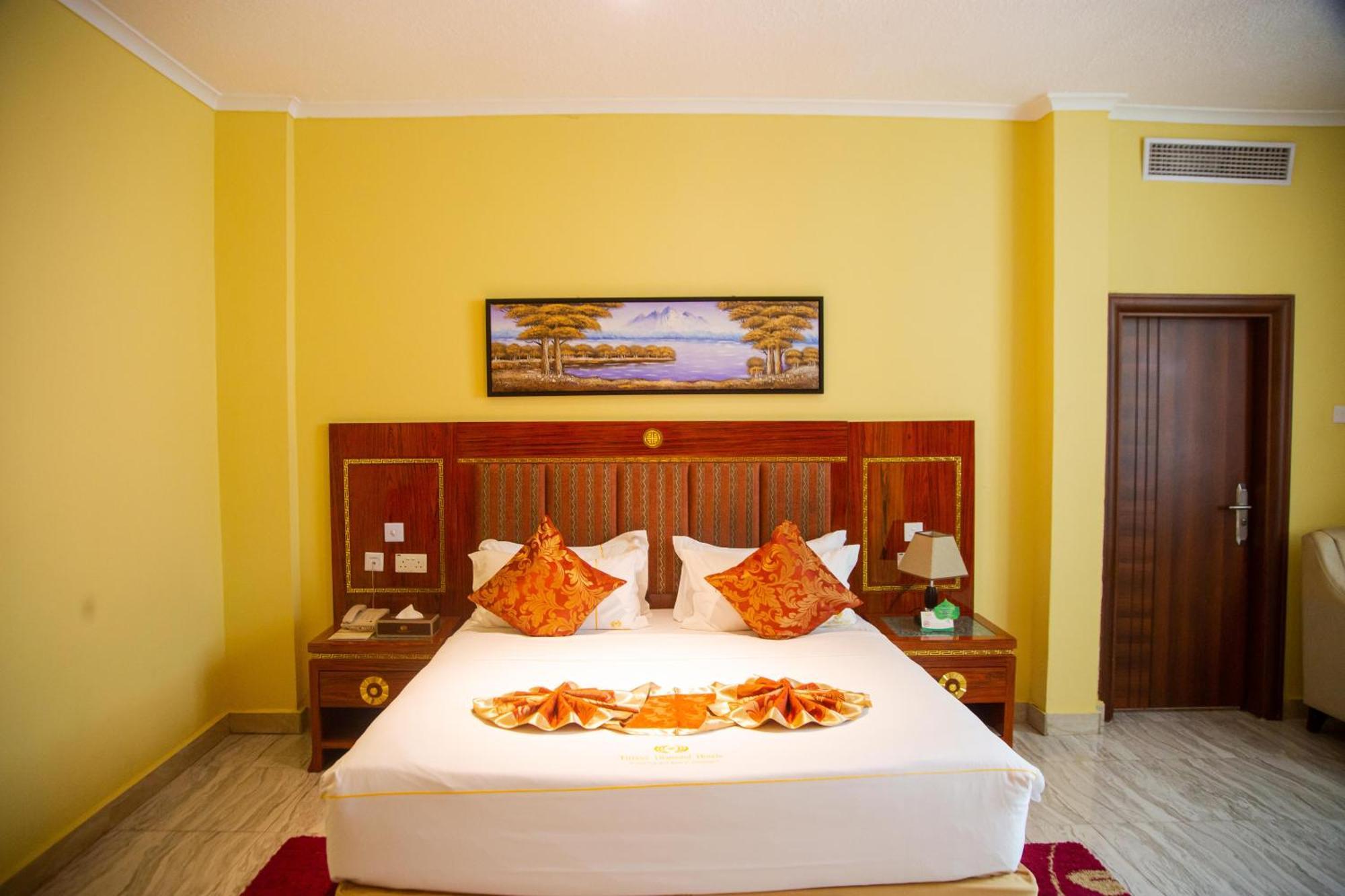 Tiffany Diamond Hotels Ltd - Makunganya Dar es Salaam Exteriör bild