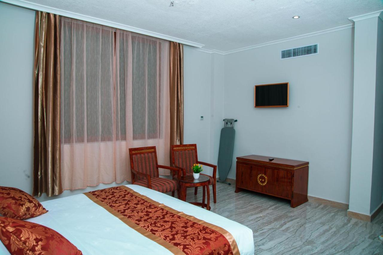 Tiffany Diamond Hotels Ltd - Makunganya Dar es Salaam Exteriör bild